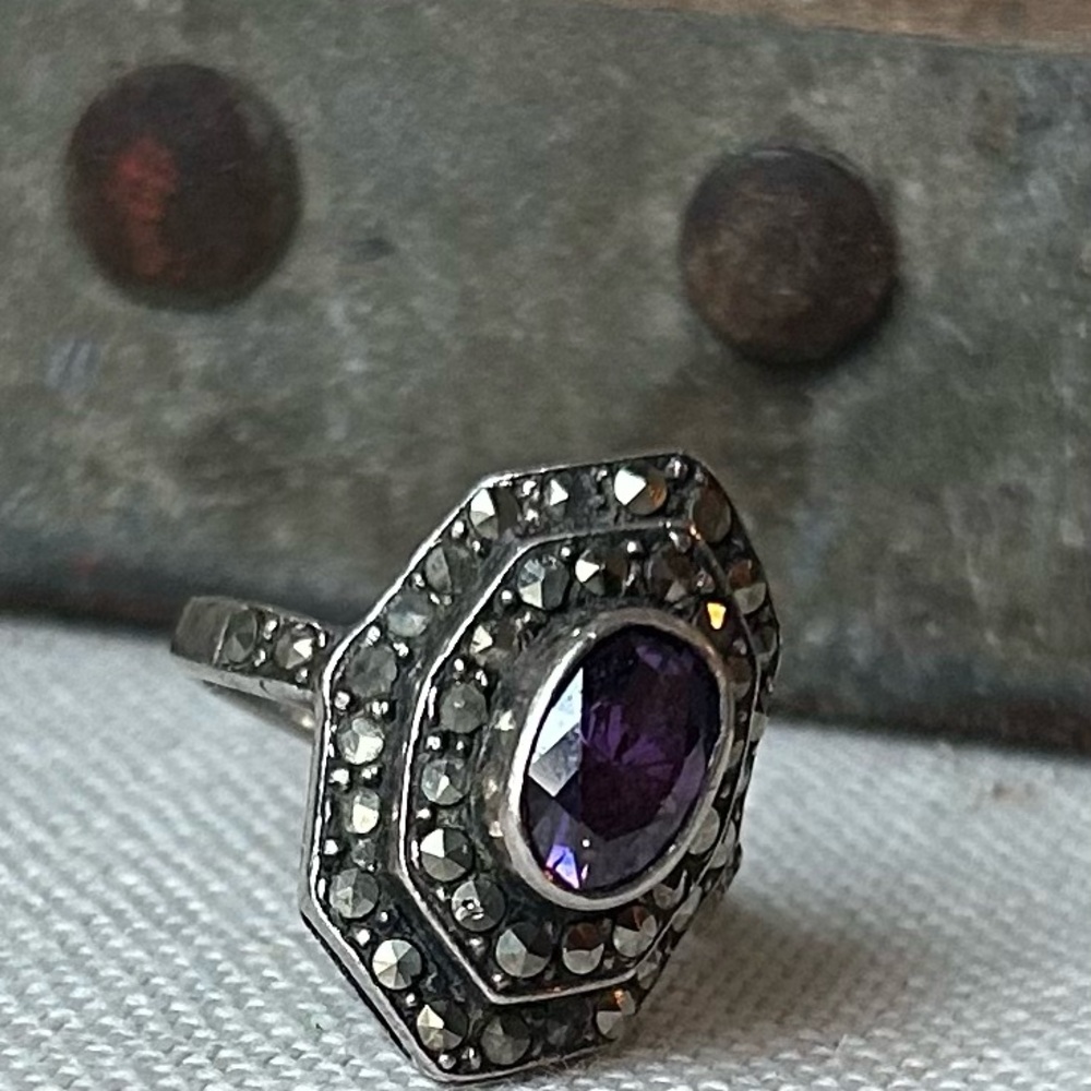 Art Deco Amethyst Sterling Ring - Picture 8 of 14